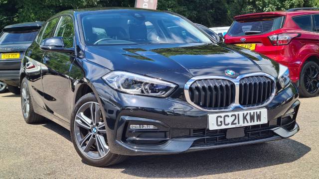 BMW 1 Series 1.5 118i [136] Sport 5dr Hatchback Petrol Black
