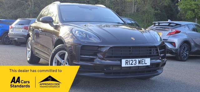 Porsche Macan 2.0 5dr PDK Estate Petrol Brown